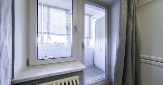 Ремонт балконной двери Кострома, цена от 979 руб.